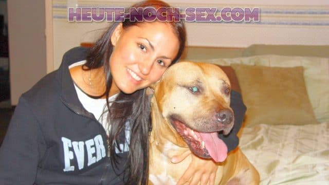 K9 Girl sucht gleichgesinnte Männer und Frauen K9 girl sucht K9 Sex Fans aus Berlin.