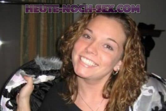 MILF aus Deggendorf sucht einen Mann zum fremdgehen Die Milf will heute noch Sex.