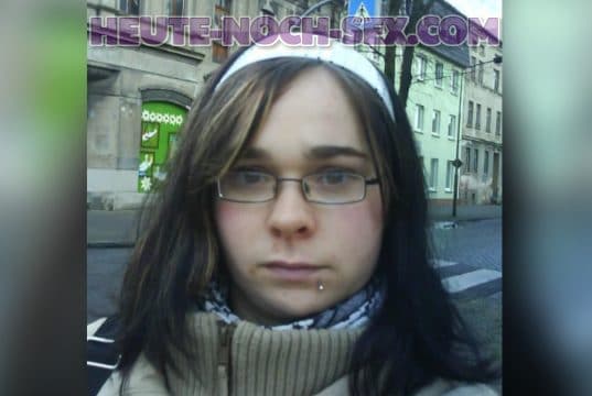 Sex Chat Spaß mit einem jungen Luder aus Wittenberg Bis gleich im Sex Chat.