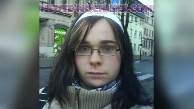 Sex Chat Spaß mit einem jungen Luder aus Wittenberg Bis gleich im Sex Chat.