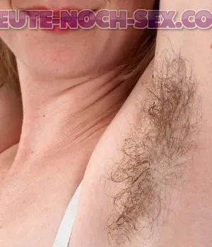Vernachlässigte Hausfrau sucht Mann für Fick Date in Bonn.